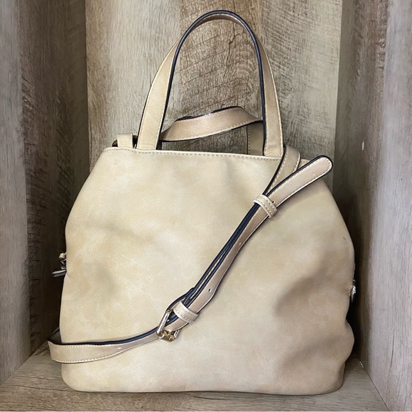 Free People Handbags - Free People Vegan Leather Crossbody Purse